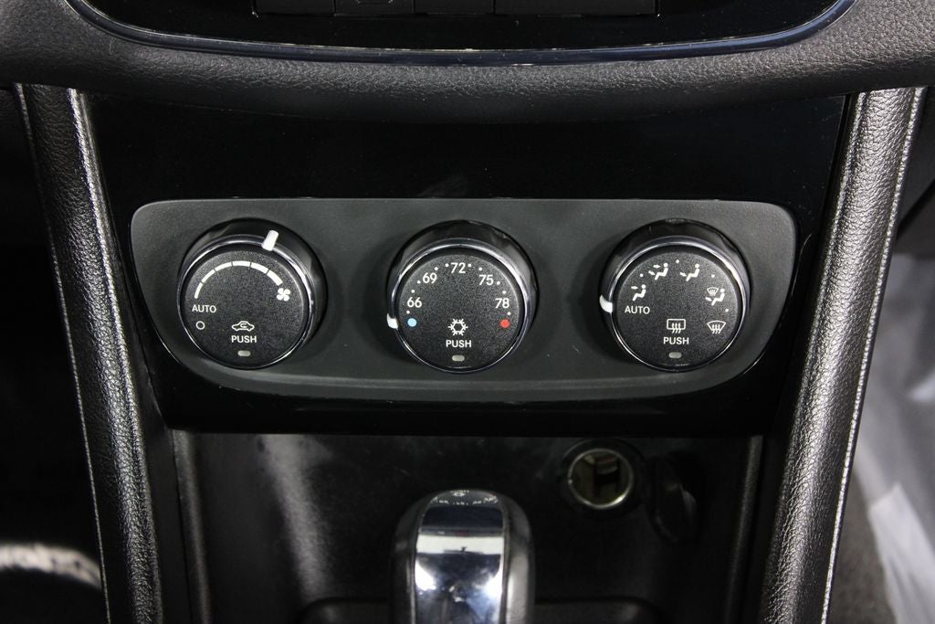 2012 Chrysler 200 Touring