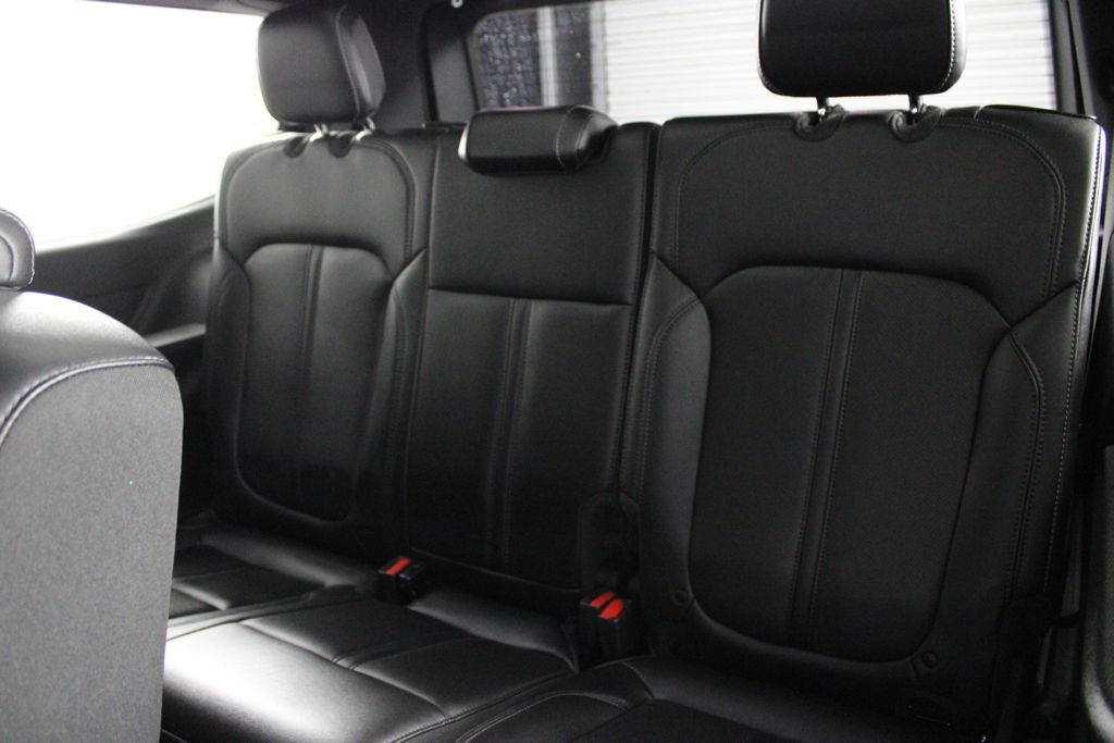 2024 Jeep Wagoneer Base