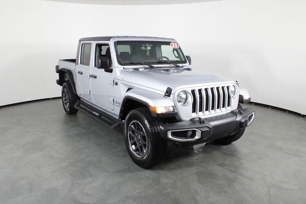 2023 Jeep Gladiator Overland
