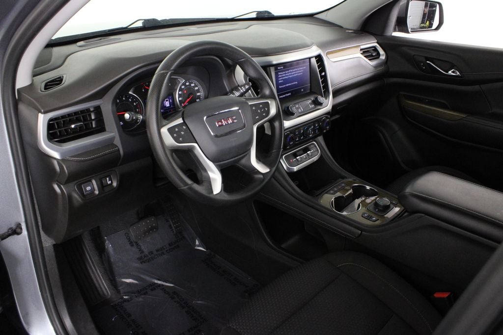2022 GMC Acadia SLE