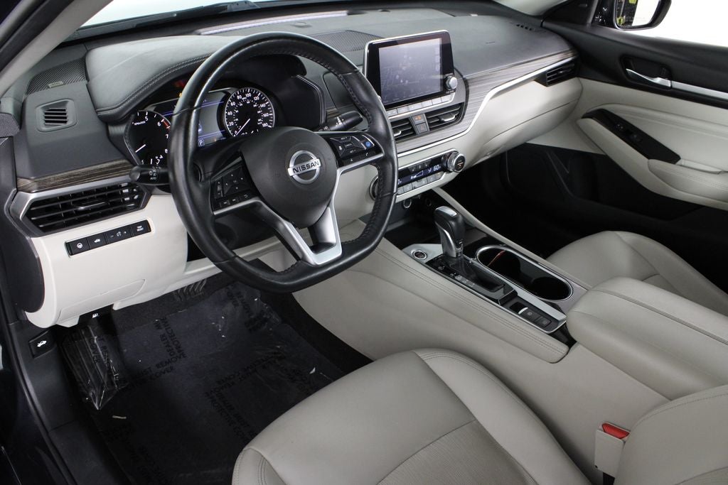 2020 Nissan Altima 2.0 Platinum