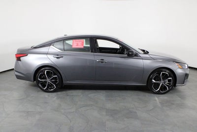 2025 Nissan Altima 2.5 SR