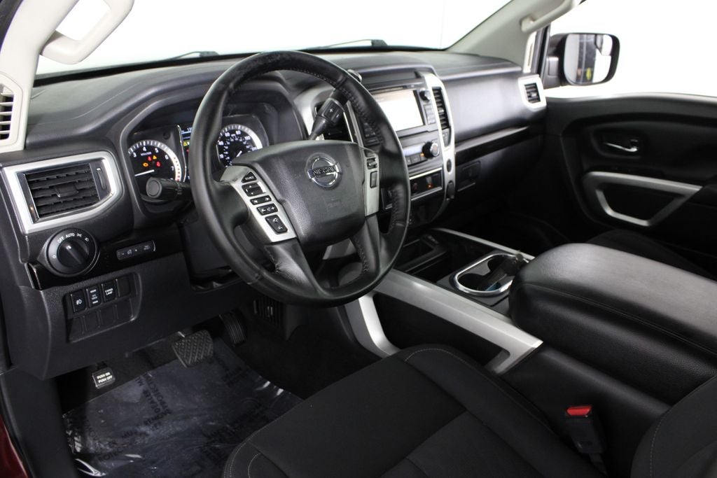 2017 Nissan Titan SV