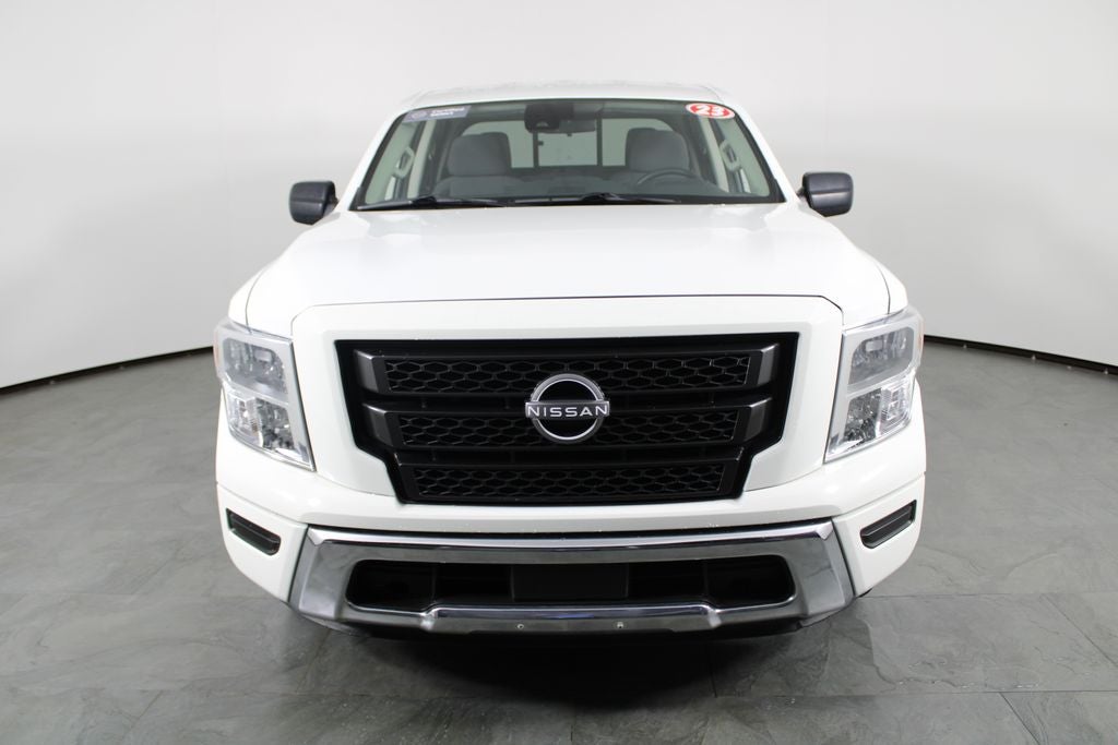 2023 Nissan Titan SV