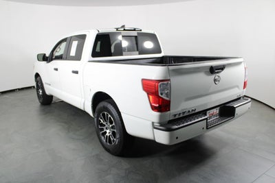 2023 Nissan Titan SV