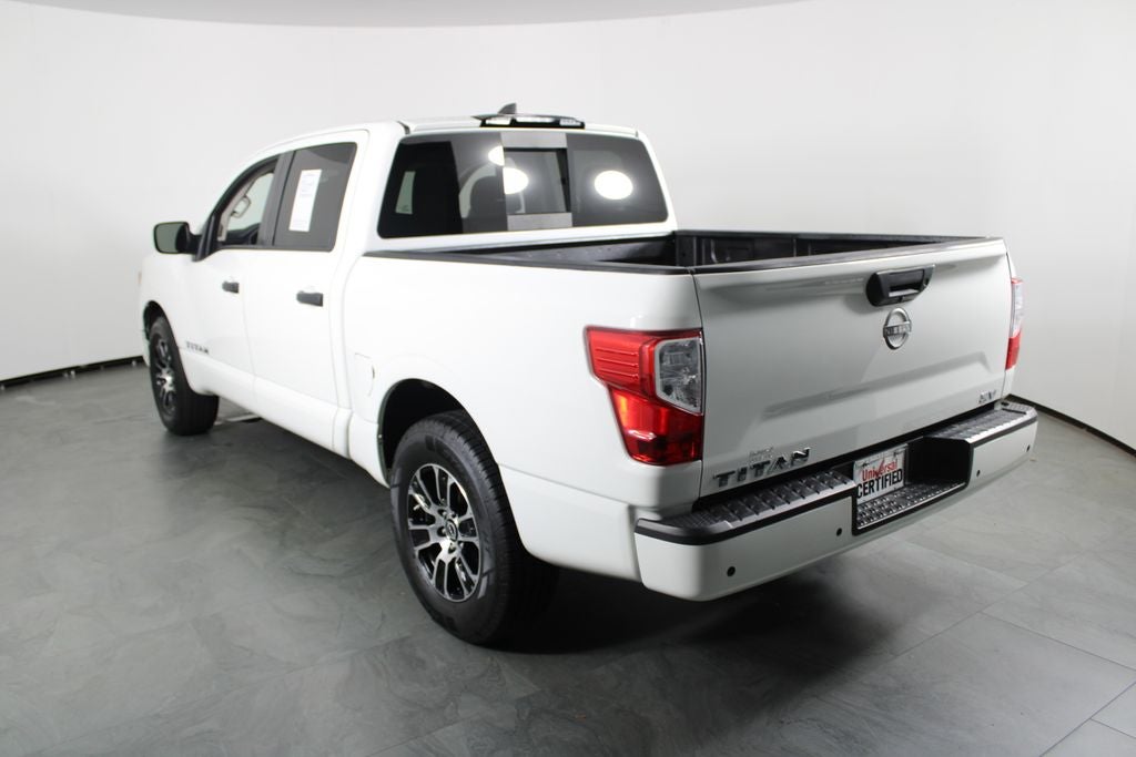2023 Nissan Titan SV
