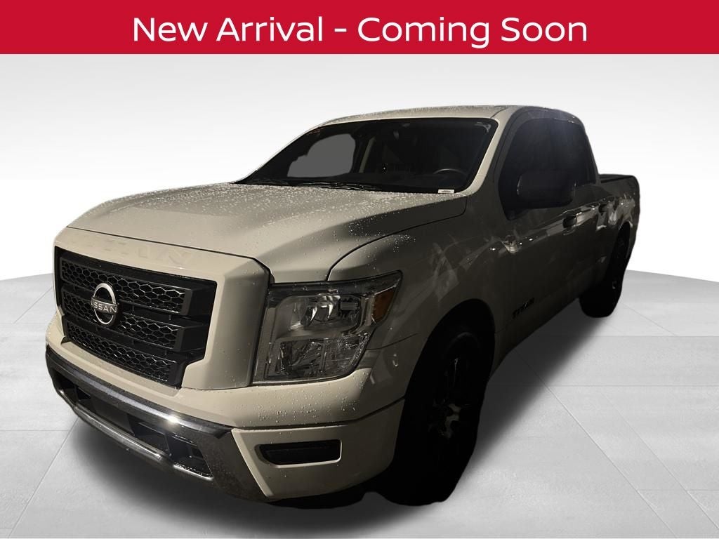 2023 Nissan Titan SV