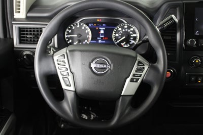 2023 Nissan Titan SV
