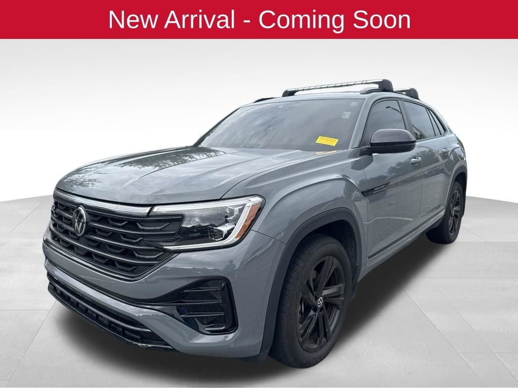 2025 Volkswagen Atlas Cross Sport 2.0T SEL R-Line Black