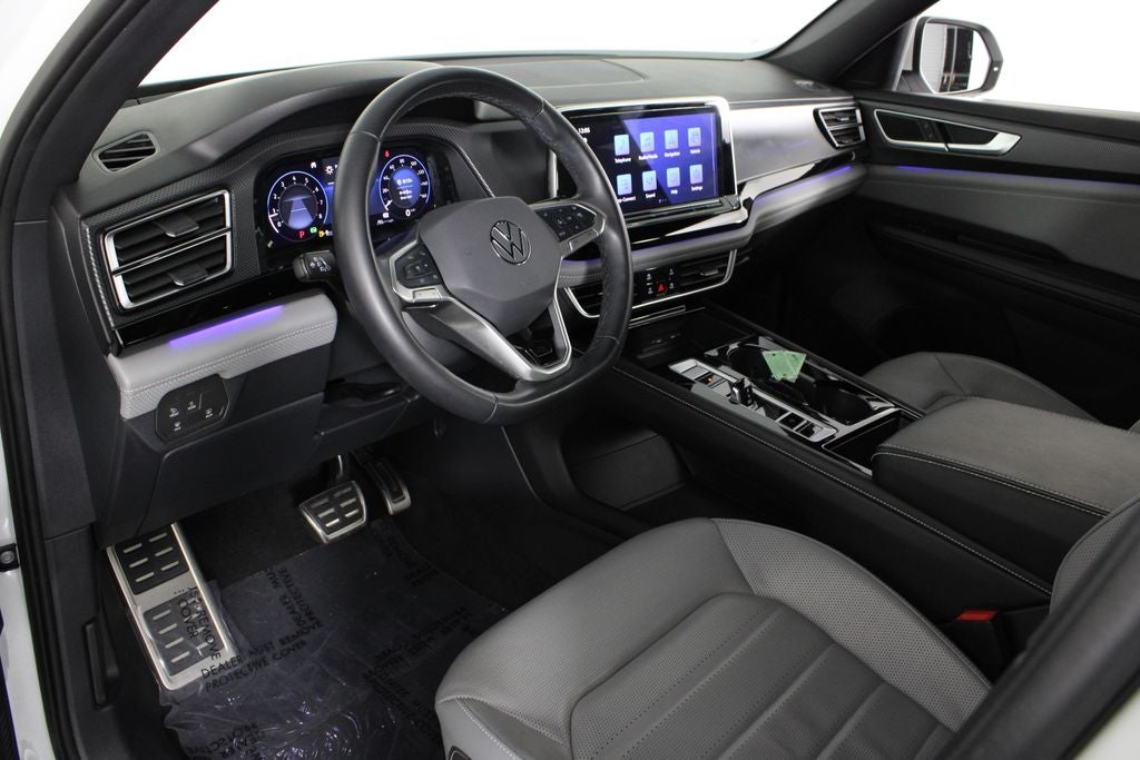 2024 Volkswagen Atlas Cross Sport 2.0T SEL R-Line