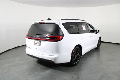 2025 Chrysler Pacifica Limited
