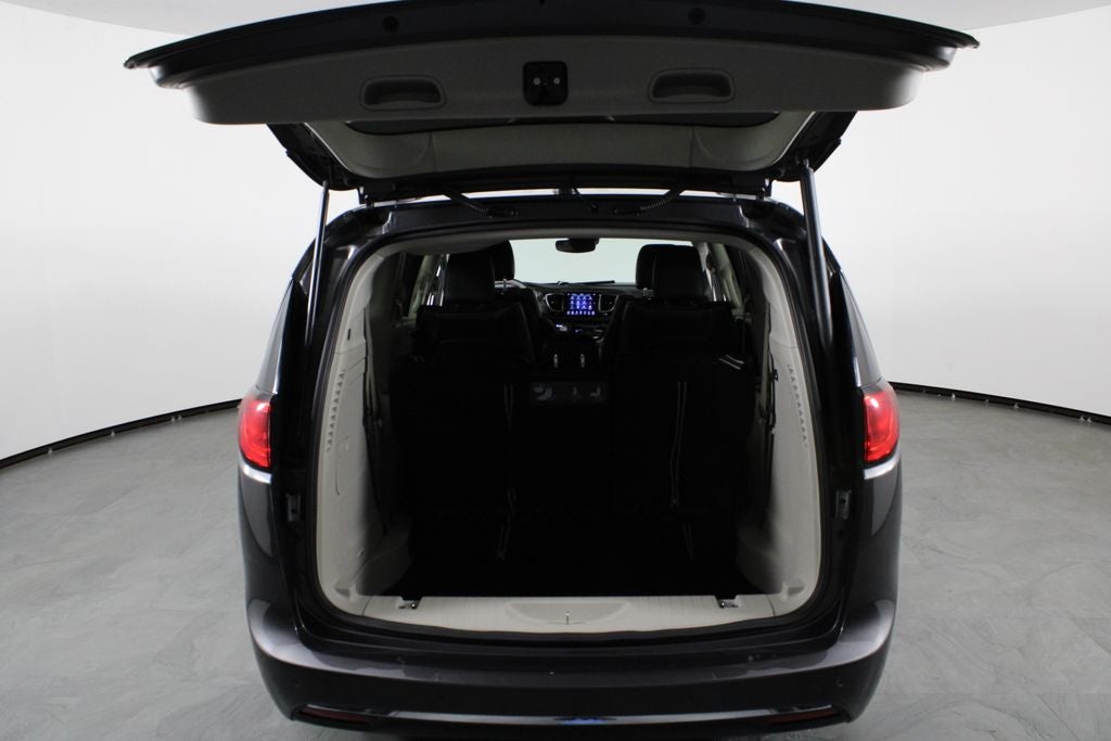 2018 Chrysler Pacifica Hybrid Limited