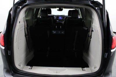 2018 Chrysler Pacifica Hybrid Limited