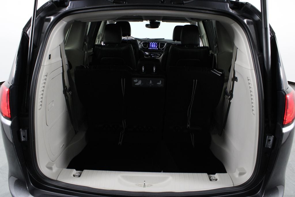 2018 Chrysler Pacifica Hybrid Limited
