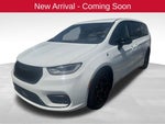 2024 Chrysler Pacifica Hybrid Select S Appearance