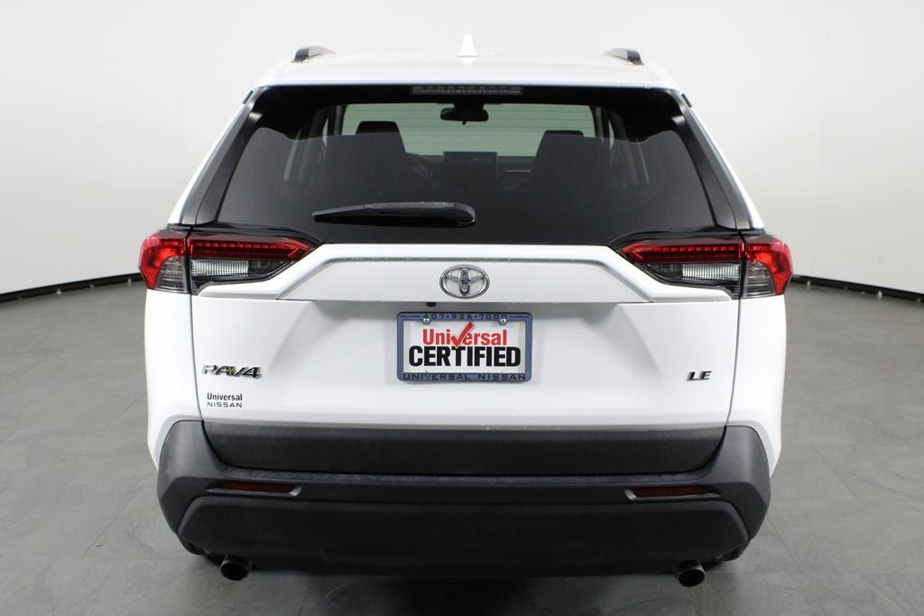 2020 Toyota RAV4 LE