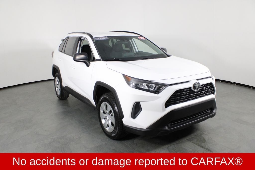 2020 Toyota RAV4 LE