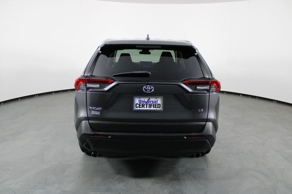2022 Toyota RAV4 LE