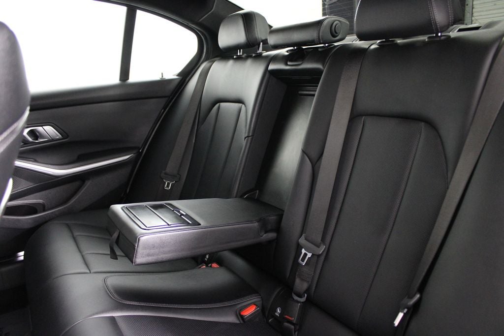 2022 BMW 3 Series 330i