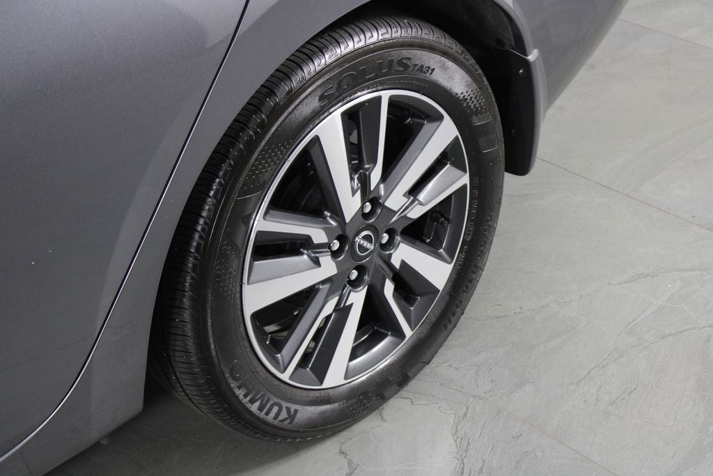 2024 Nissan Versa 1.6 SV