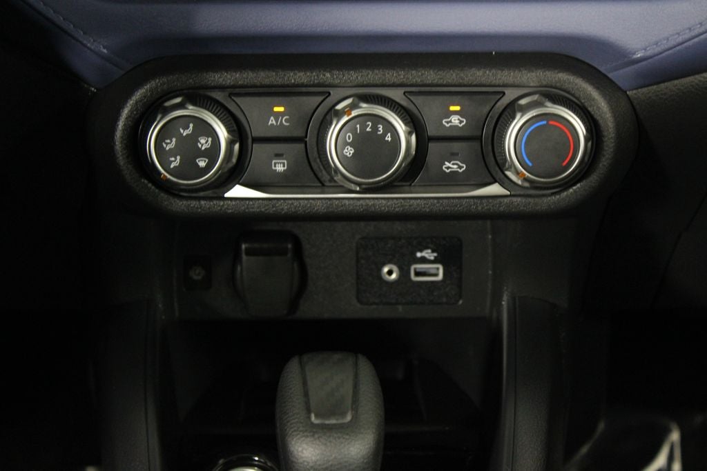 2024 Nissan Versa 1.6 SV