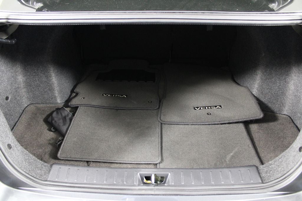 2024 Nissan Versa 1.6 SV