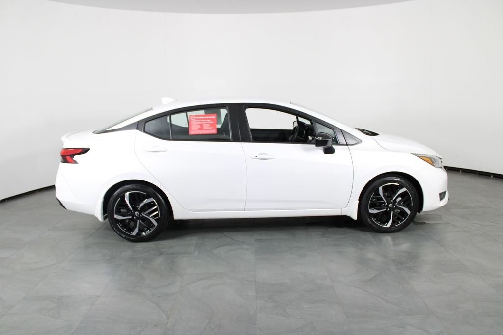 2025 Nissan Versa 1.6 SR