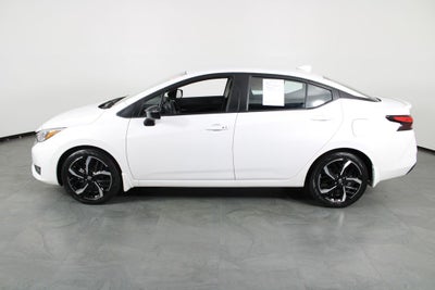 2025 Nissan Versa 1.6 SR