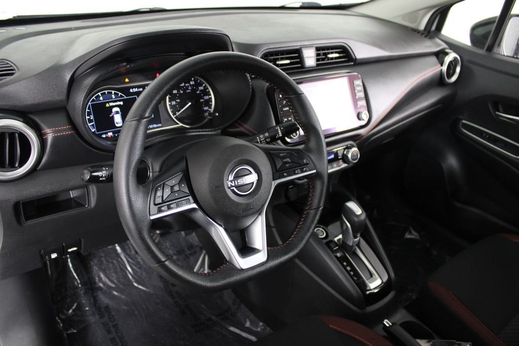 2025 Nissan Versa 1.6 SR