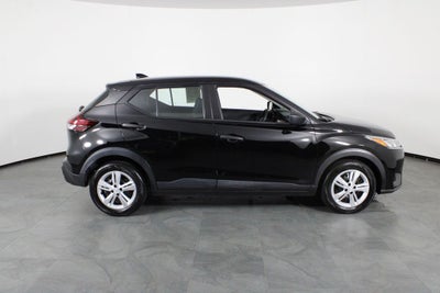 2023 Nissan Kicks S