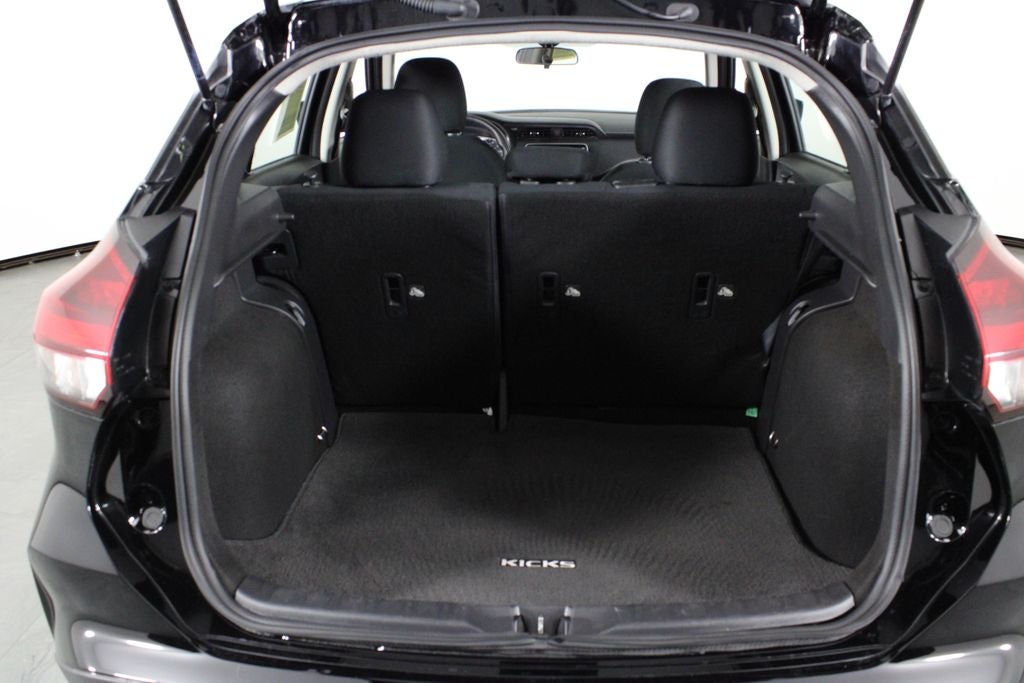 2023 Nissan Kicks S
