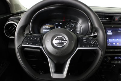 2022 Nissan Kicks SV