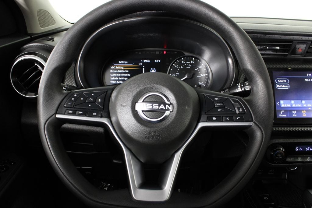 2022 Nissan Kicks SV