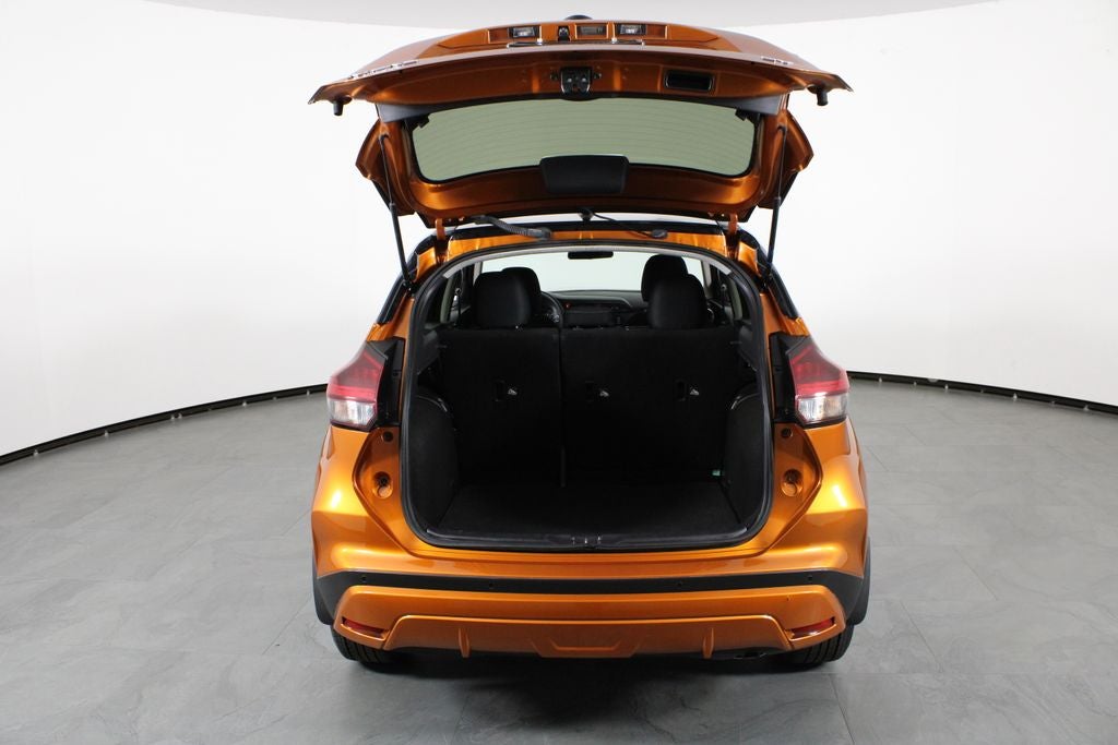 2022 Nissan Kicks SV