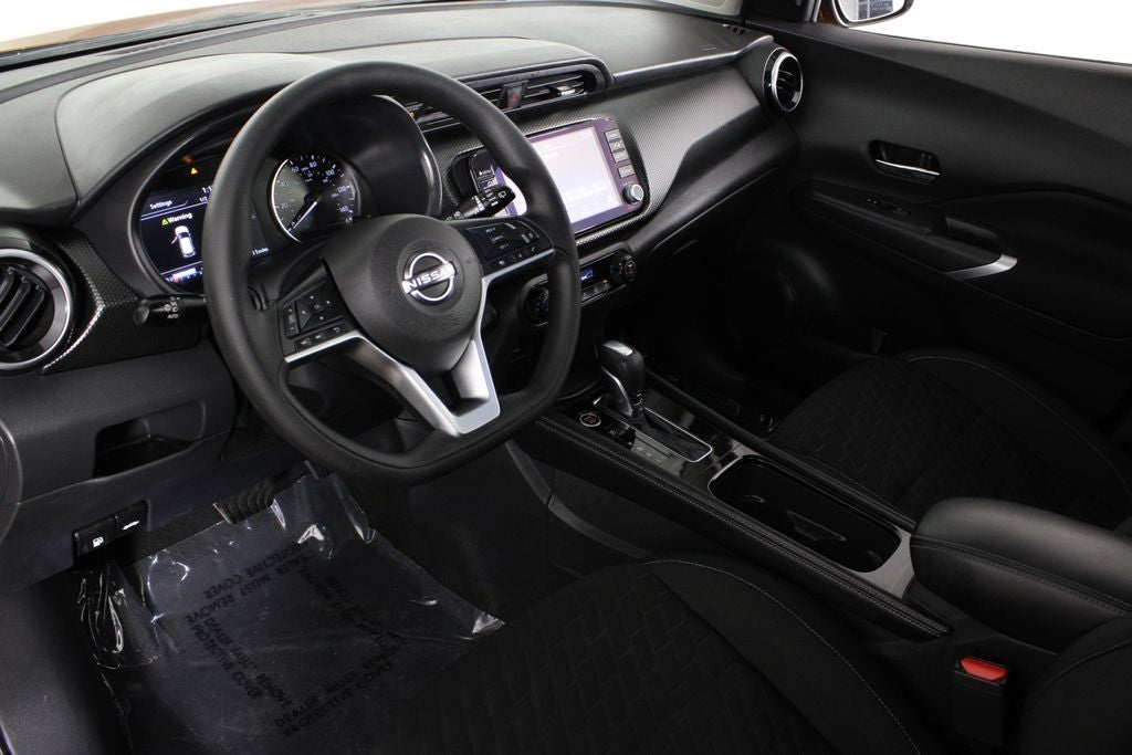 2022 Nissan Kicks SV