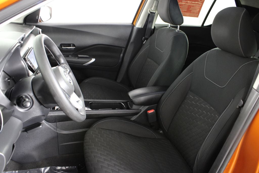 2022 Nissan Kicks SV