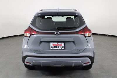 2022 Nissan Kicks SR