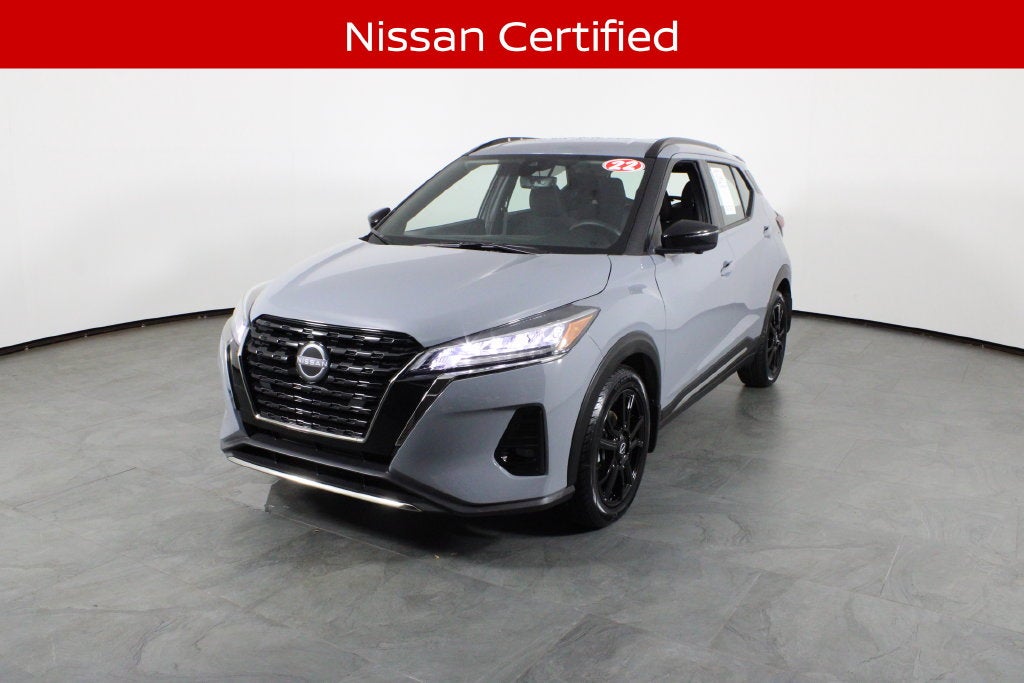 2022 Nissan Kicks SR