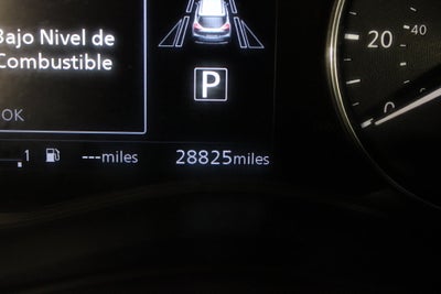 2022 Nissan Kicks SR