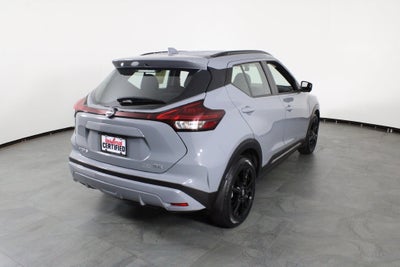 2022 Nissan Kicks SR