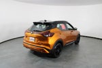 2022 Nissan Kicks SR