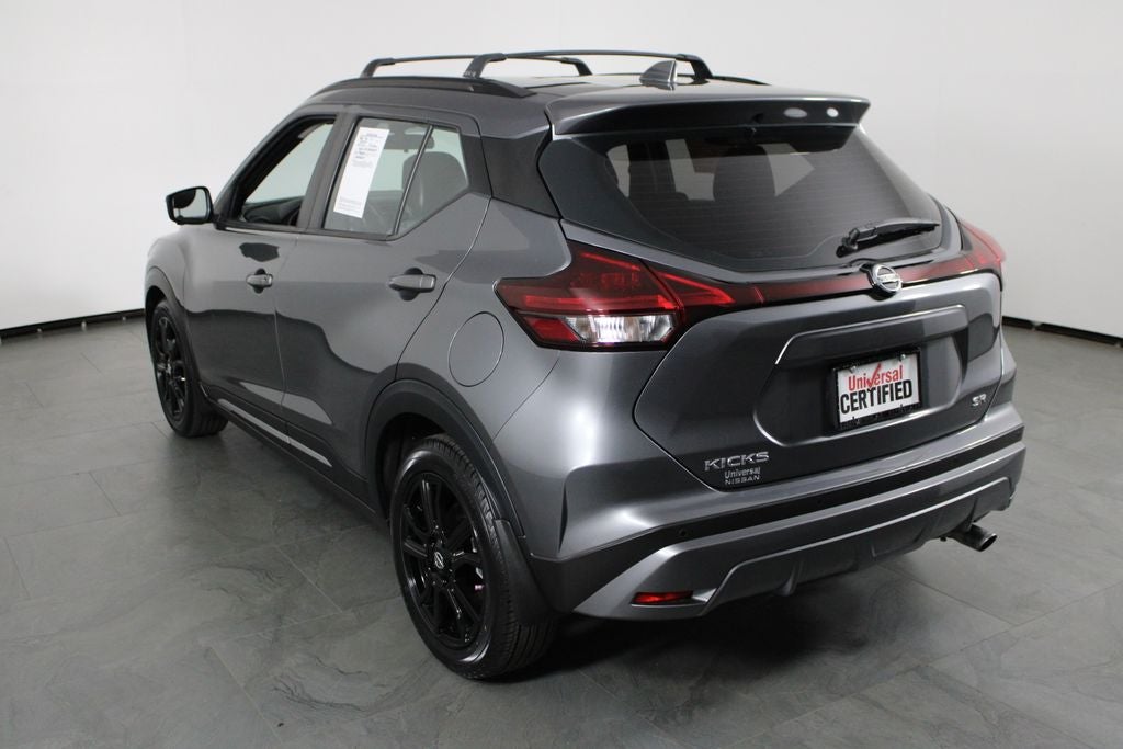 2021 Nissan Kicks SR