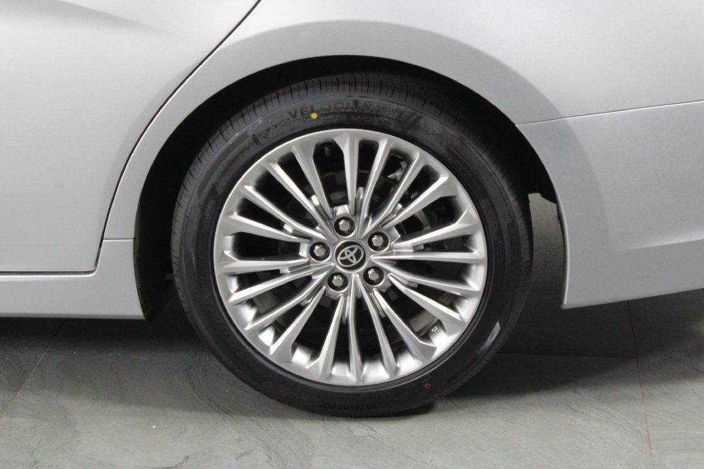2022 Toyota Avalon Limited