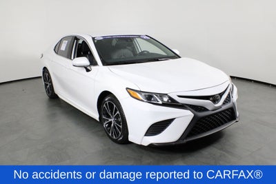 2020 Toyota Camry SE
