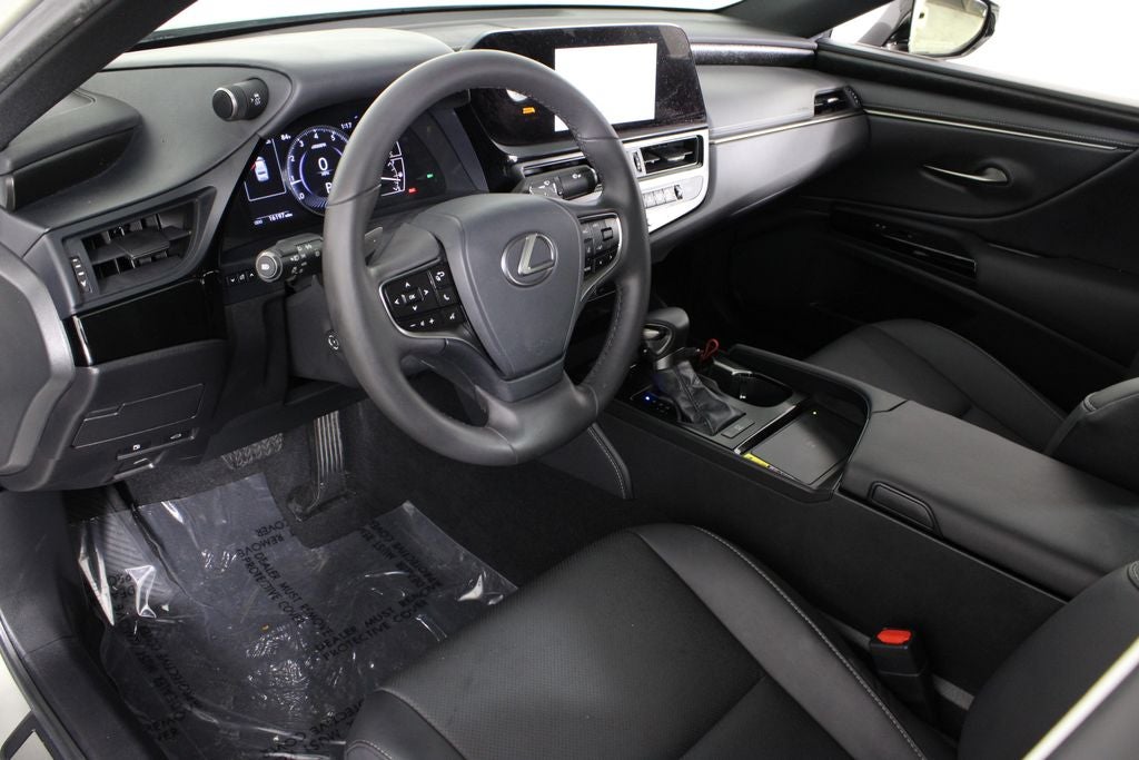 2023 Lexus ES 250