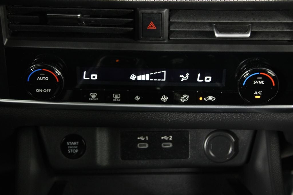 2025 Nissan Rogue SV