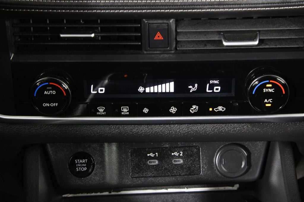 2025 Nissan Rogue SV