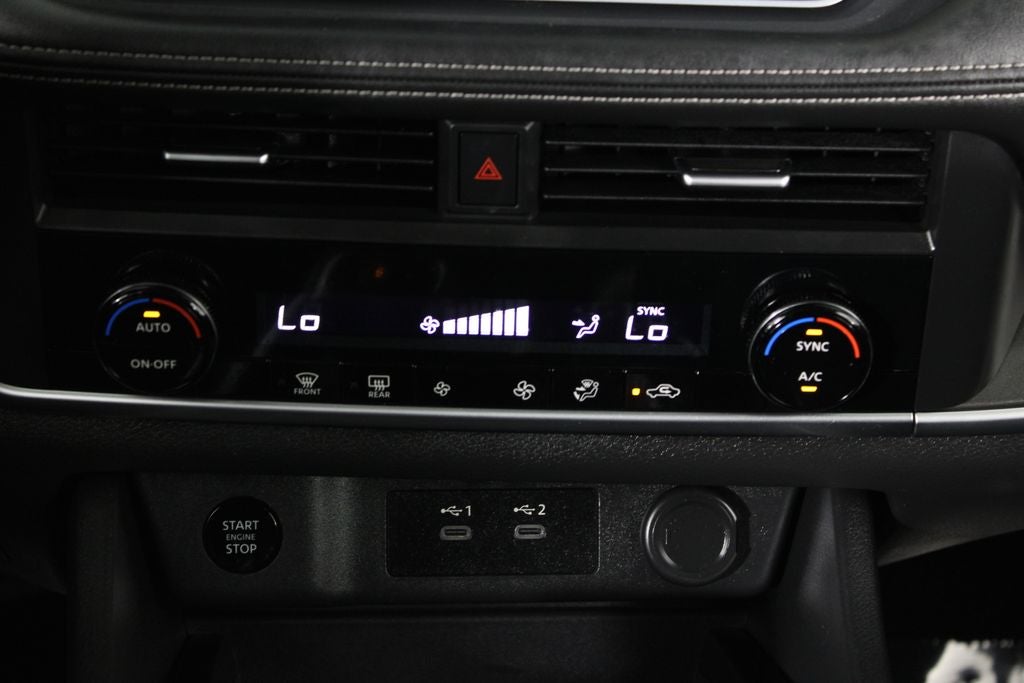 2025 Nissan Rogue SV
