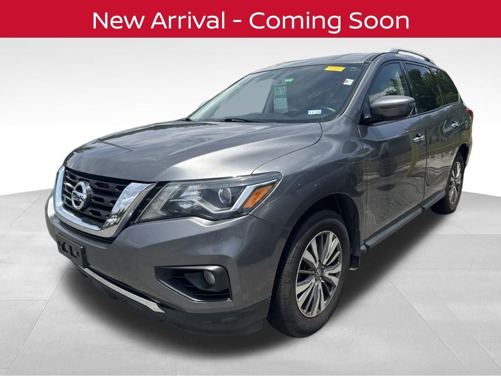 2020 Nissan Pathfinder SV