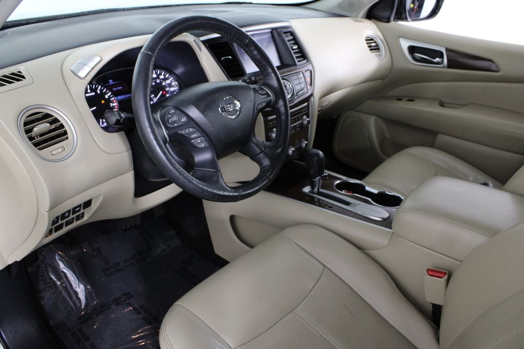 2020 Nissan Pathfinder Platinum